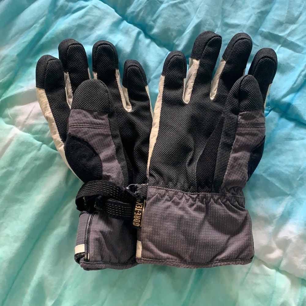 Ladies gore-Tex ski gloves